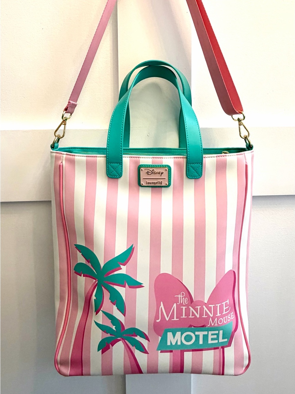 🌴 Disney Loungefly Minnie Mouse Vacation Poolside Tote/Crossbody Bag 🌴
